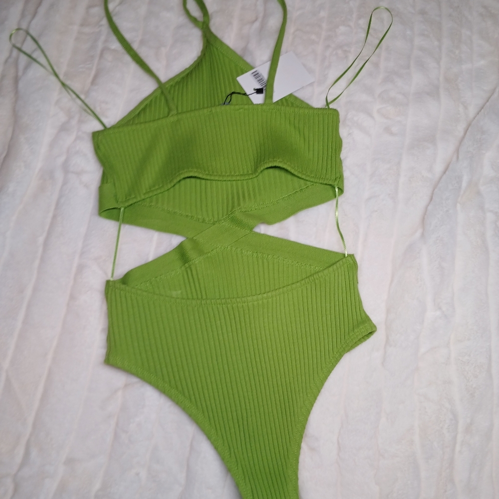 ZARA Green Ribbed Cutout Bodysuit | Criss-Cross Waist | Size M | NWT - Picture 9 of 16